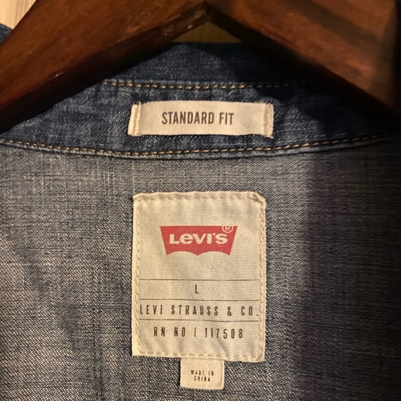NWT🏷️ Levi’s Denim Jean Jacket👖 - Picture 3 of 16